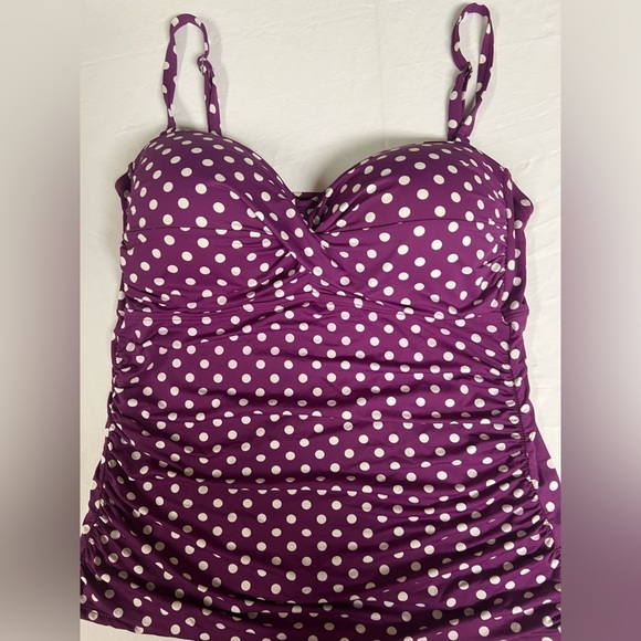 Cupshe Other - APT 9 TANKINI PURPLE/WHITE POLKA SIZE 1X
PADDED. NO UNDERWIRE RUCHED SIDES